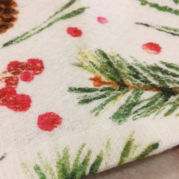 Rockhill Home Pine & Berries Christmas Holiday Kitchen Towel Set of 2 NWT cotton - Picture 3 of 9